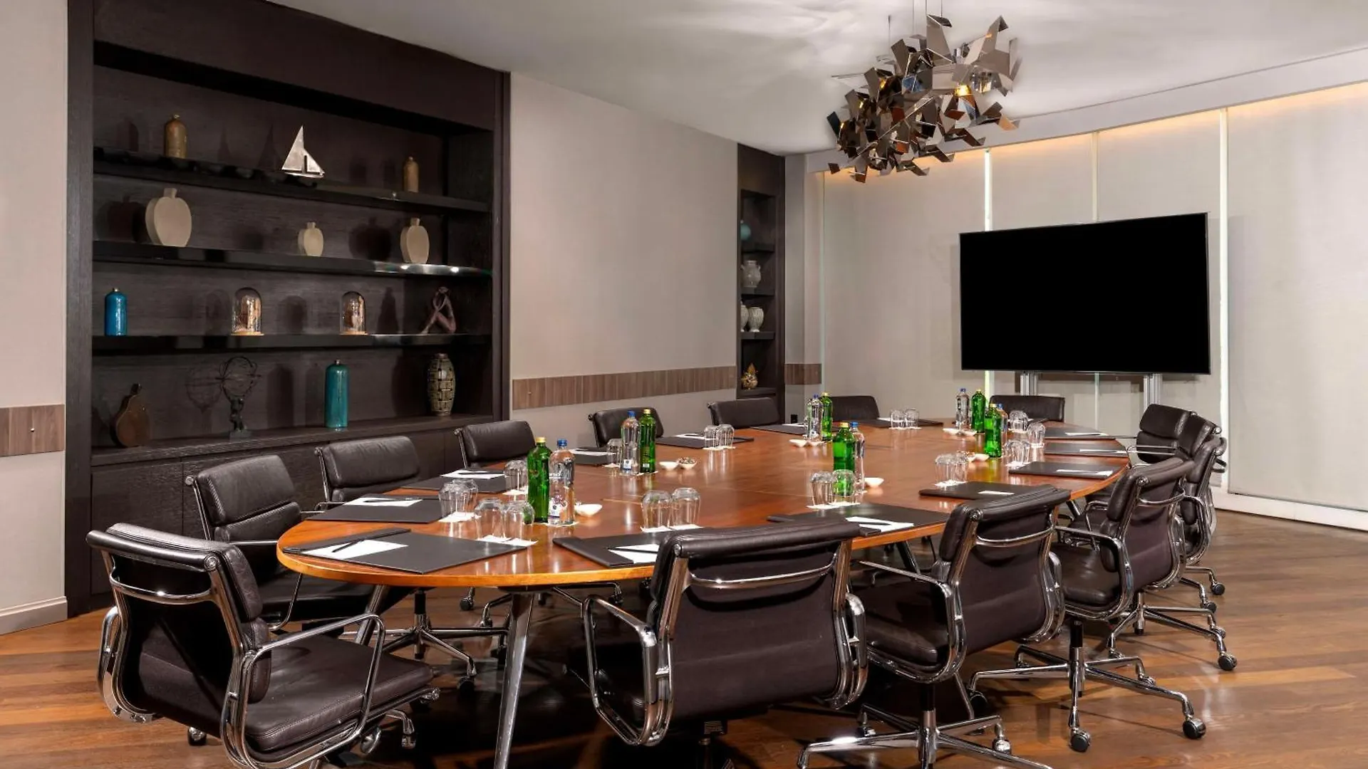 Radisson Blu Hotel Istanbul Ottomare 5*,