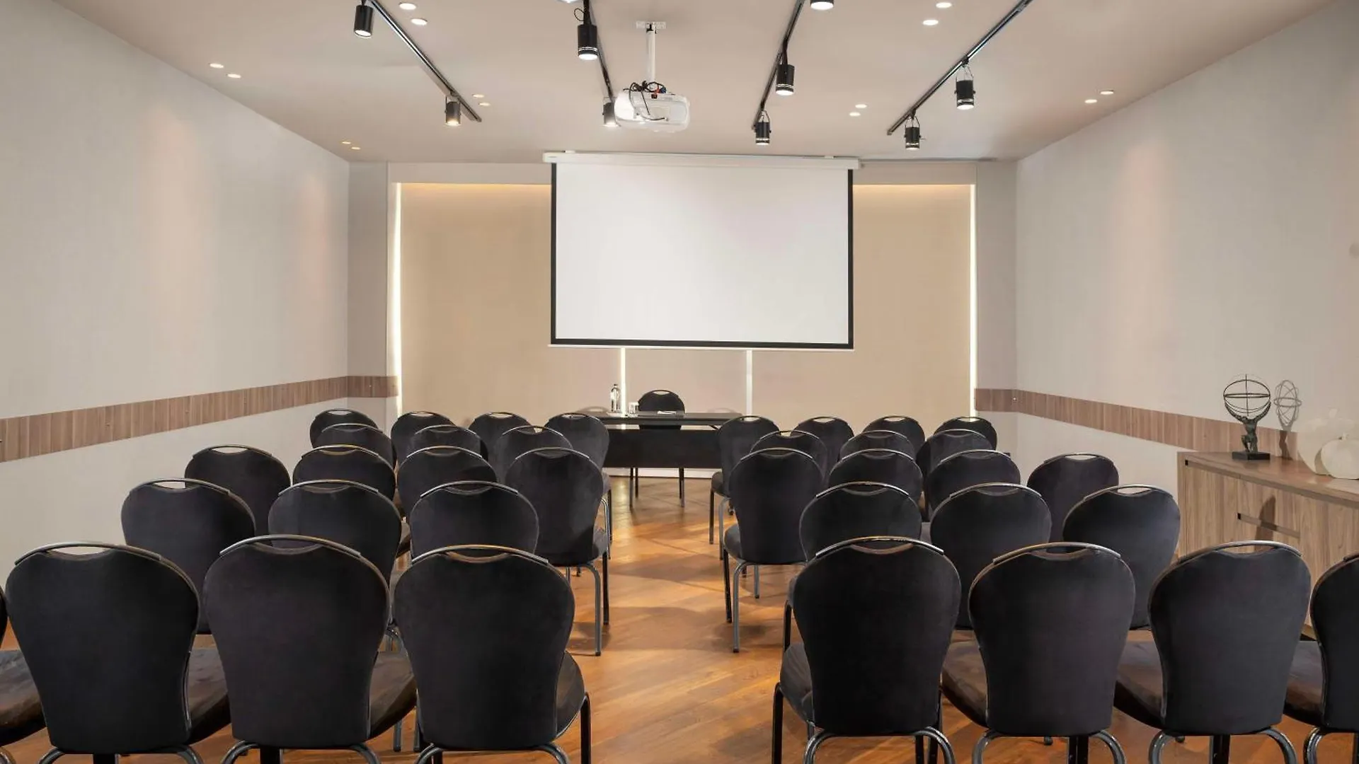Radisson Blu Hotel Istanbul Ottomare 5*,  Tyrkiet